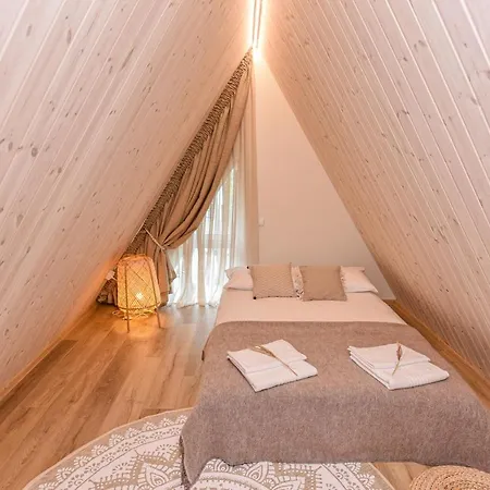 別荘 Jaukus Pajurio Namelis Boho House Su Baseinu *